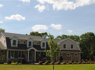 195 Bunker Hl, Osterville, MA 02655