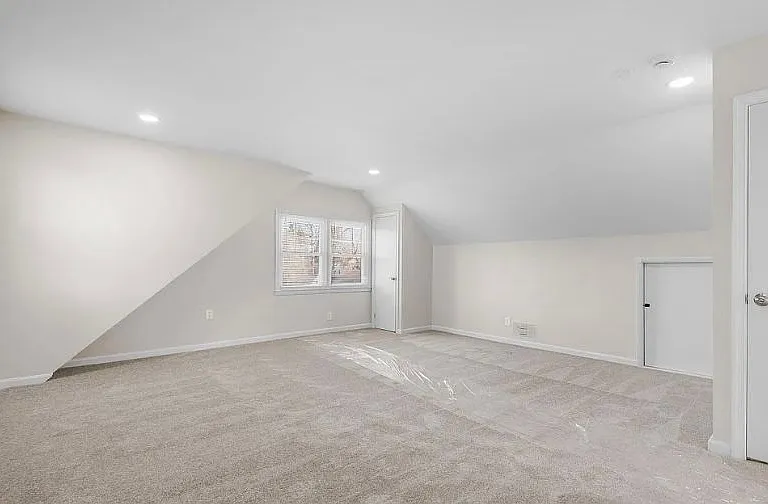 820 Templecliff Rd — Photo 19