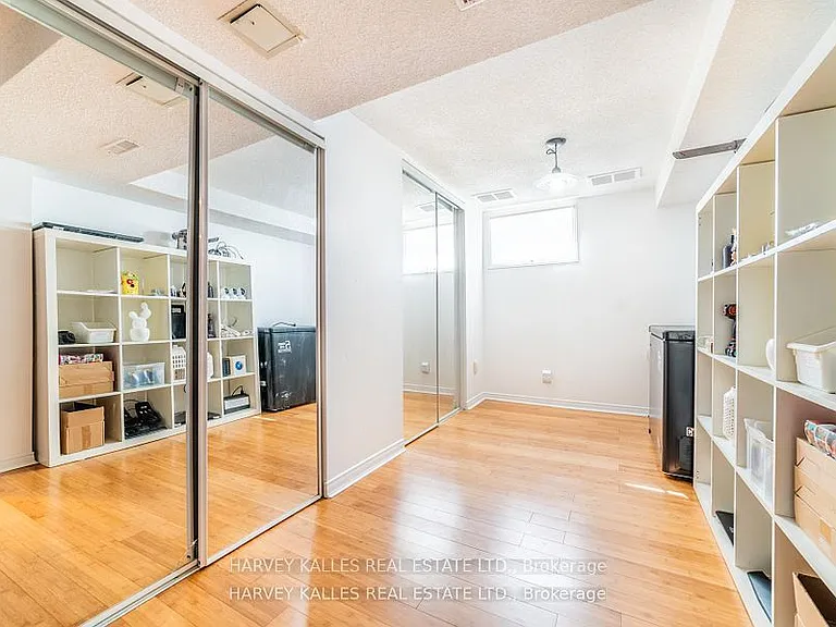 139 Kingsdale Ave — Photo 25