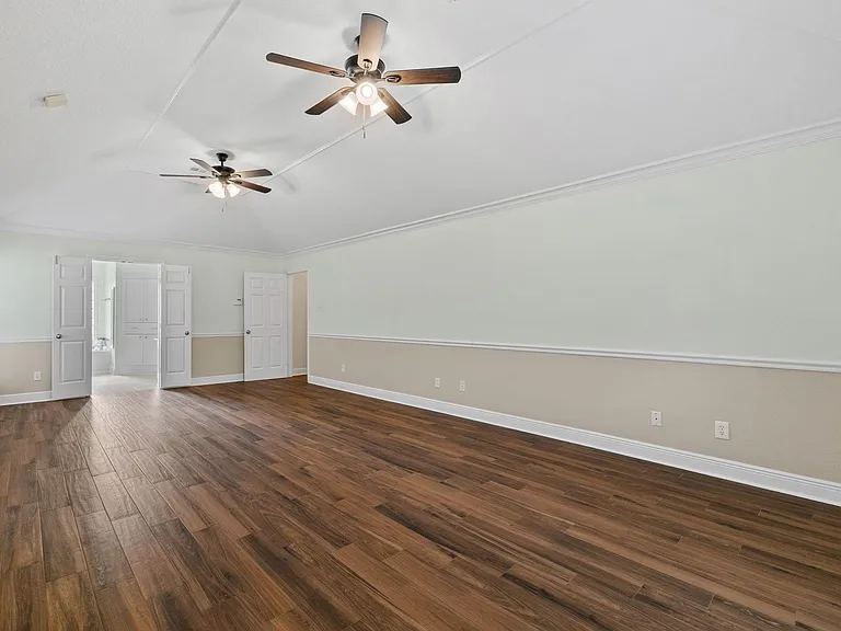 1400 Oak Hollow Dr — Photo 28