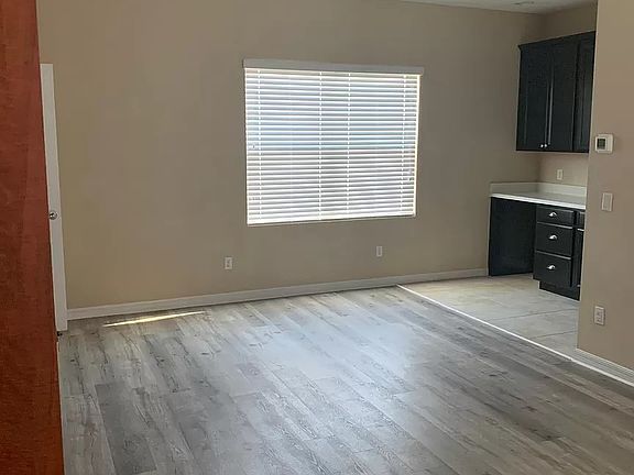 2nd image of 15191 Newtonia St