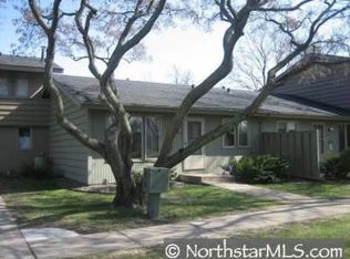 222 Windsor Ln, New Brighton, MN 55112