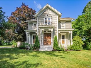 511 Lake St, Wilson, NY 14172