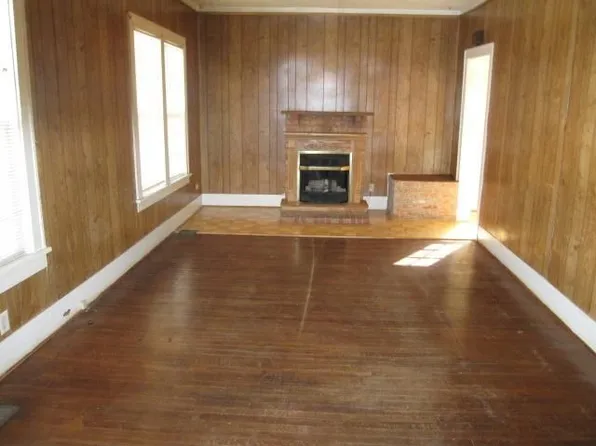 501 N 8th Ave, Durant, OK 74701