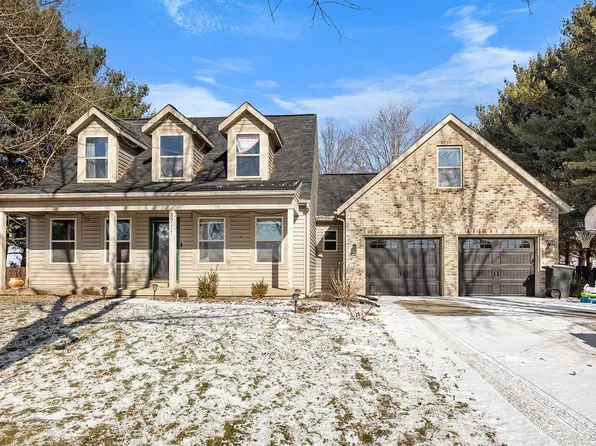 8711 W Division Line Rd, Delphi, IN 46923