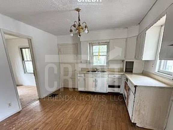 4th image of 1112 E Garfield Ave