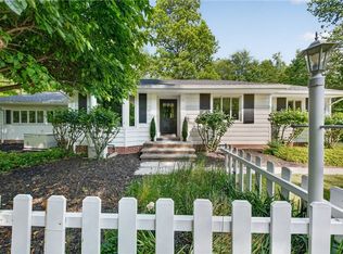 3909 Brainard Rd, Beachwood, OH 44122