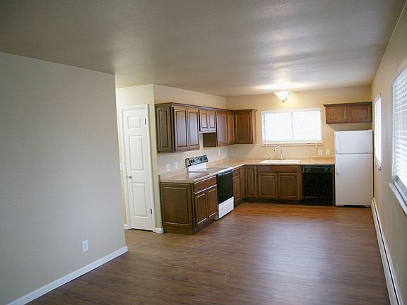 2nd image of 730 Concord Ave APT E