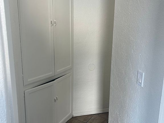 4th image of 2272-74 Kearney Ave #2