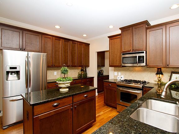 It seems everyone wants a gas range and center island. 