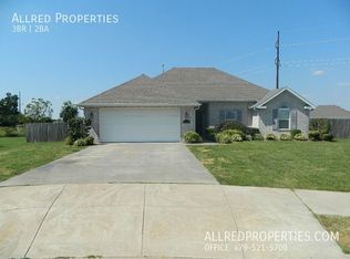 5478 Monica Marie Ave, Springdale, AR 72762