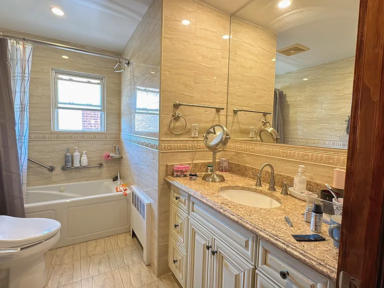 56 Marcus Ave — Photo 10