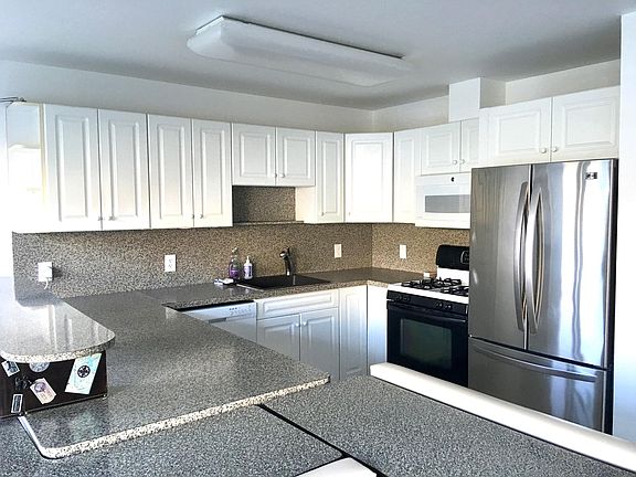 2nd image of 44 Skyview Ter #4C