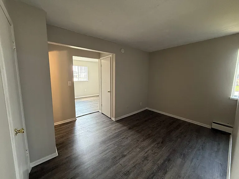 2860 Taft Ave SW — Photo 5