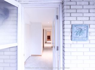 135 Pineway Blvd, Toronto, ON M2H1A9