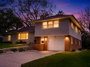 2506 Sunset Blvd, Ottawa, IL 61350