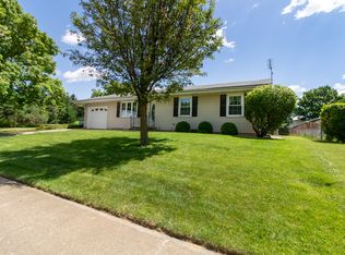 623 Bradley Dr, Bloomington, IL