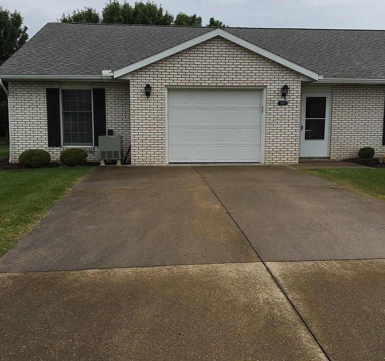 1st image of 877 Avalon Dr
