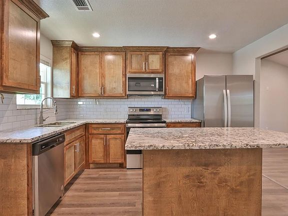 3rd image of 5817 Avenue F