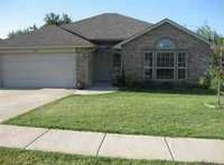 912 Shadowlake Rd, Norman, OK 73071