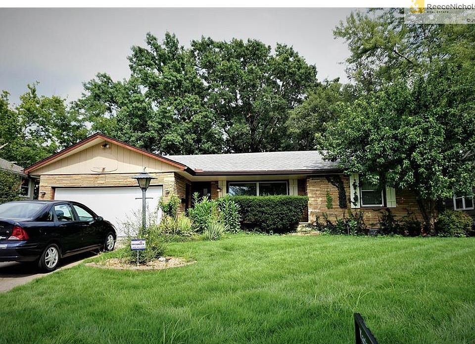 1st image of 10109 Forest Ave