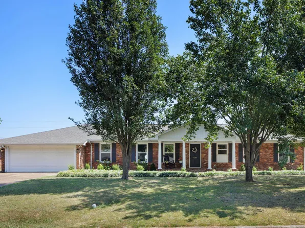 538 Hazelwood Dr, Florence, AL 35633