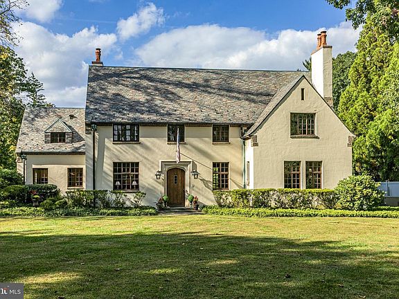 4th image of 155 Hodge Rd