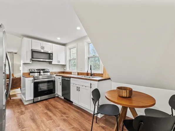 1142 Washington St, Whitman, MA