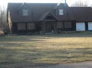 50582 Pleasant St, Dowagiac, MI 49047