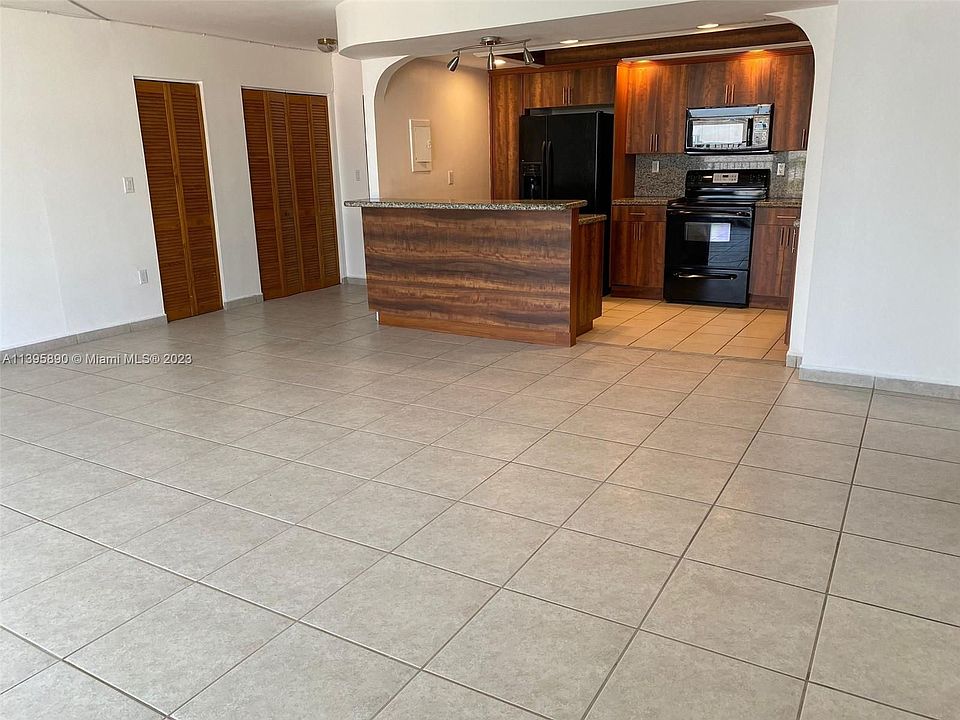 2nd image of 6801 Indian Creek Dr APT 604