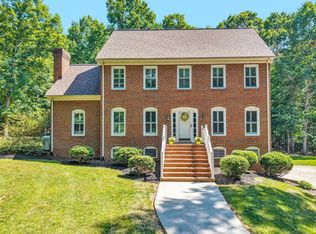 1432 Oakwood Knolls Dr, Bedford, VA 24523