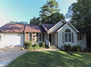 230 Spring Cir, Senoia, GA 30276