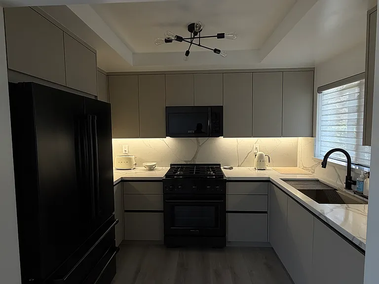 8601 Sunland Blvd #67 — Photo 16