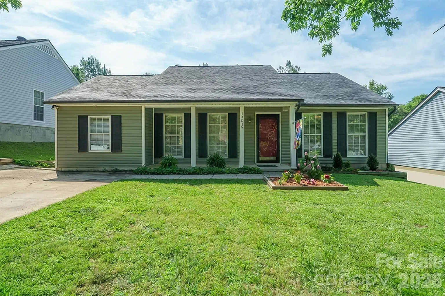 3 bed, 1170 sqft, $1,895 — Photo 3