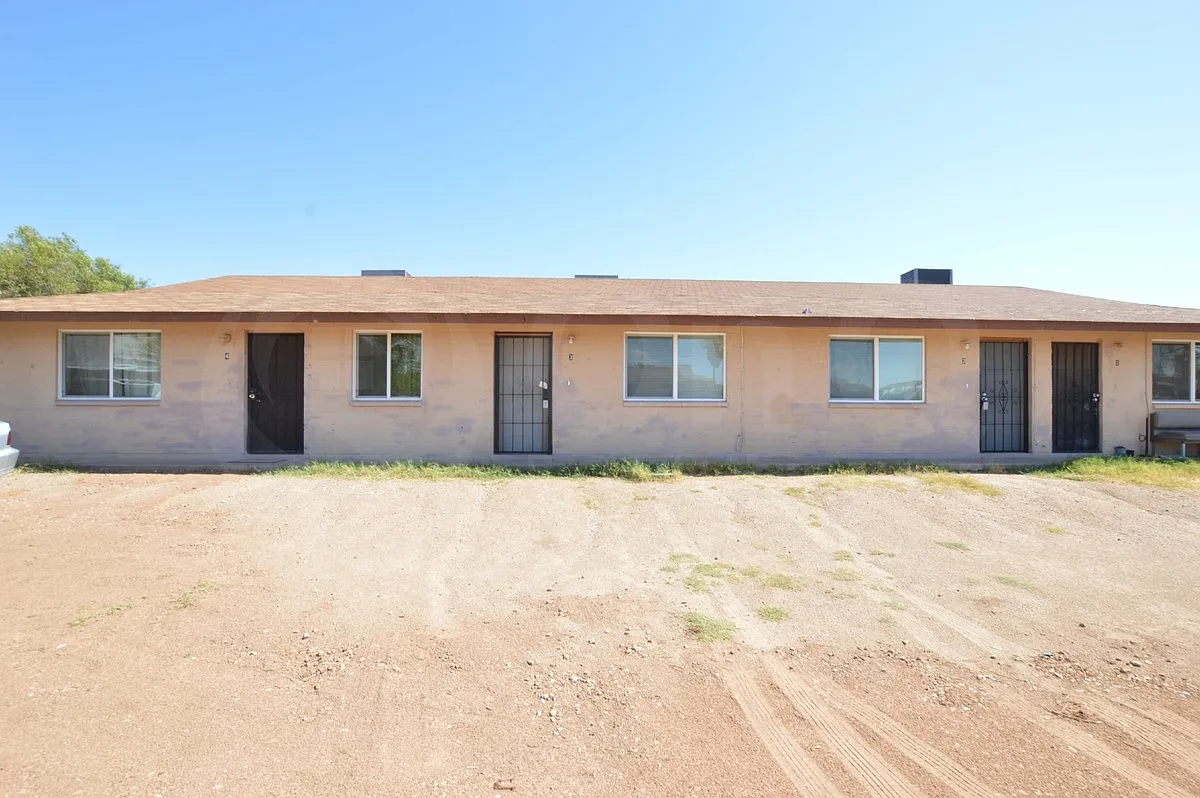 1 bed, 1.0 bath, 560 sqft, $925 — Photo 2