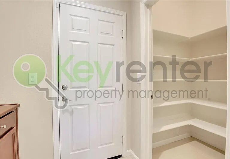 9673 Philta Way — Photo 20