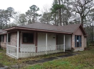 2226 Whispering Pines St, New Caney, TX 77357