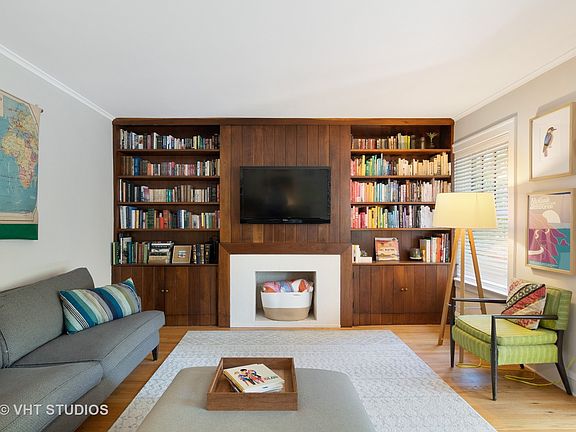 5th image of 544 Michigan Ave Unit 1N