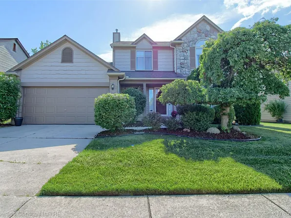 3339 Riverside Dr, Canton, MI 48188