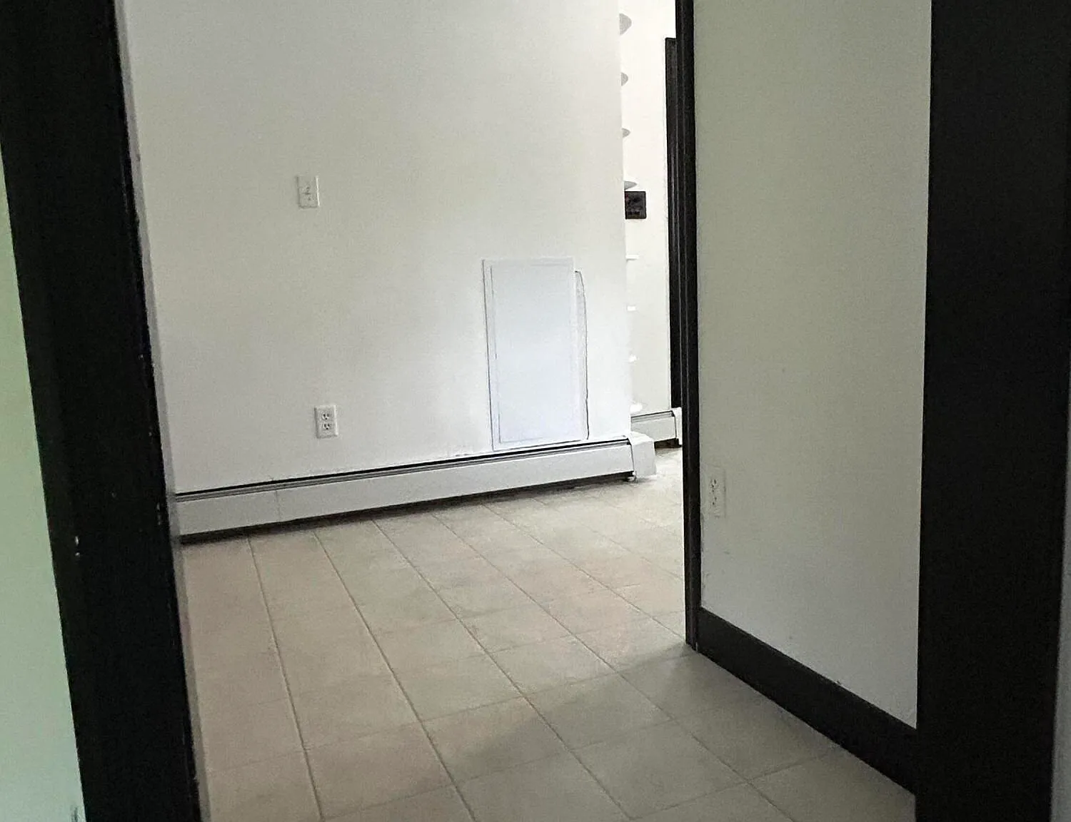 2 bed, 1500 sqft, $1,500 — Photo 3