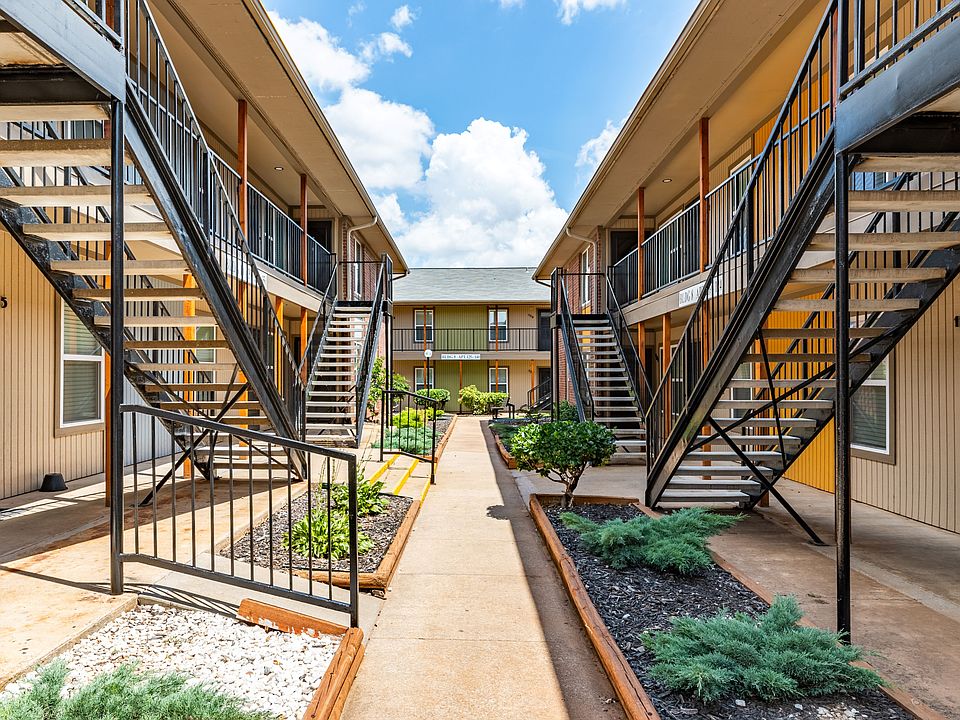 Exterior Building 8, 9 & 10