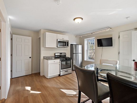 2nd image of 13 Groton Pl