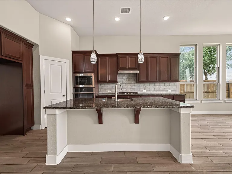 2619 Lilac Point Ln — Photo 20