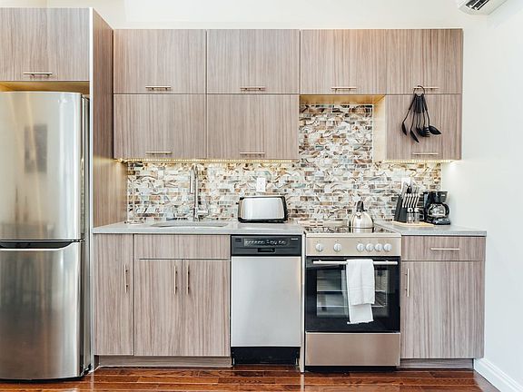 4th image of 417 E 60th St APT 3C