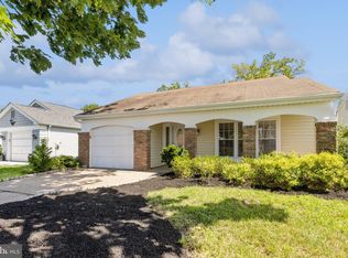 17 Finchley Ct, Southampton, NJ 08088