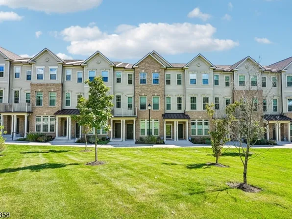 50 Sternadori Rd, Somerville Boro, NJ 08876