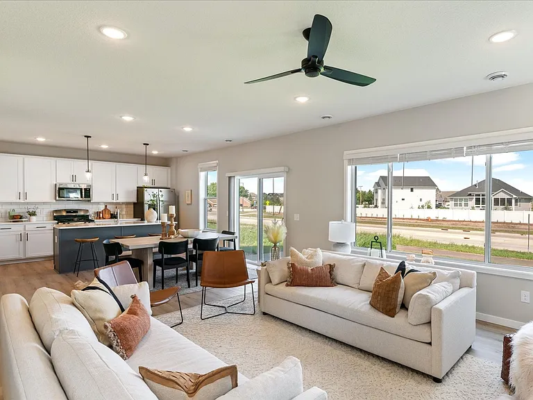 Acclaim of Woodbury Modern Living, Thoughtfully Designed — Photo 9
