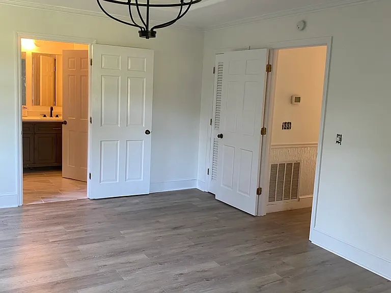 6328 Laurelwood Dr — Photo 7