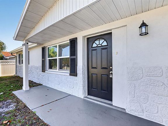 3rd image of 10914 Leeds Rd
