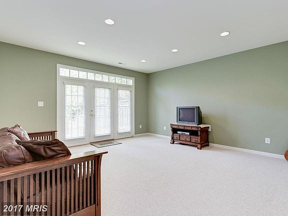 Large Recreation Room